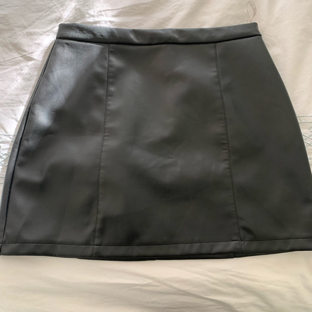 Bought a size too big , never worn.